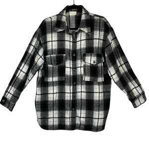 Allie Rose Black & White Flannel Plaid Button Front Shirt Shacket Size Large